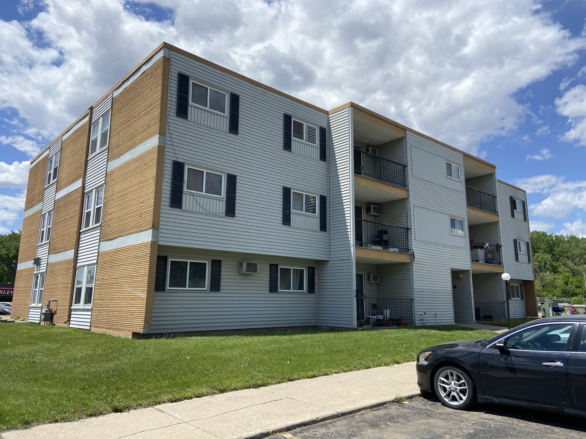 1209 First St. NE - #208